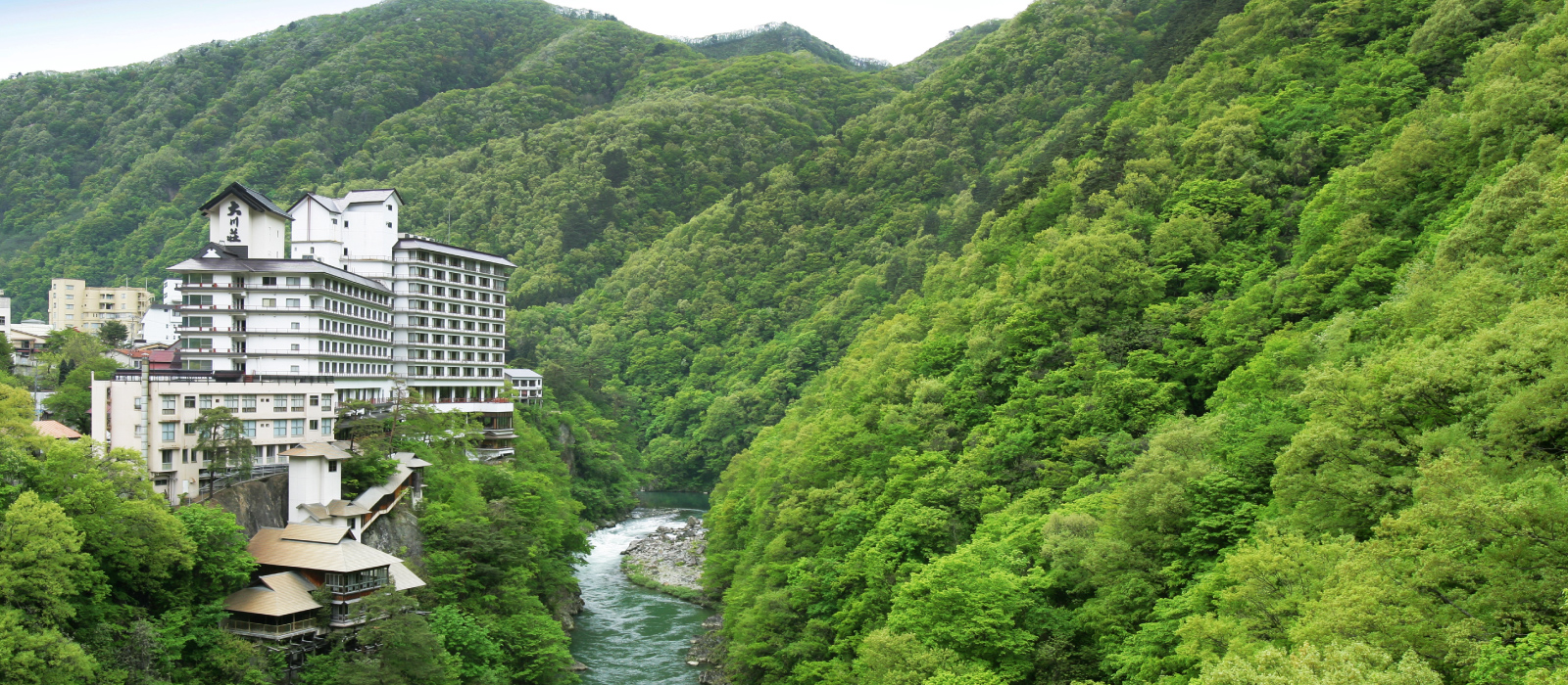 日本旅館「大川荘」是，福島縣會津・蘆牧溫泉的有绝景的露天溫泉 Ookawaso